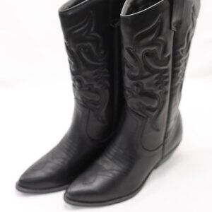 Gently worn without box 6-1/2 Soda “Reno” Western Cowgirl Boots